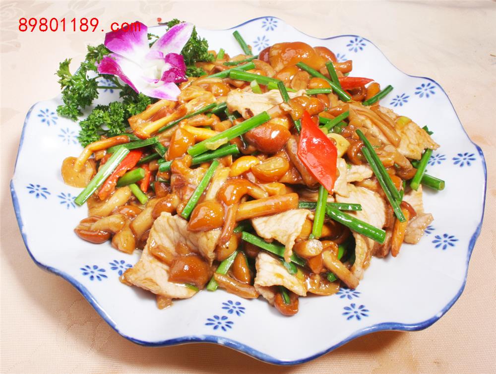 滑子菇炒肉片